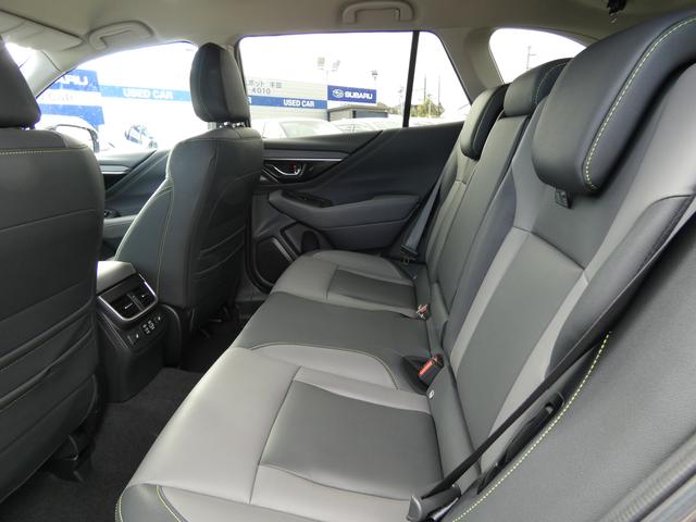 レガシィアウトバック Ｘ－ブレイクＥＸ　元レンタカー　Ｄ型　１１．６インチモニター　フルＳげう　Ｂｌｕｅｔｏｏｔｈオーディオ　ＵＳＢ　フロントカメラ　サイドカメラ　バックカメラ　ＥＴＣ　スマートリヤビューミラー　シートヒーター　ステアリングヒーター　ハイビームアシスト（12枚目）