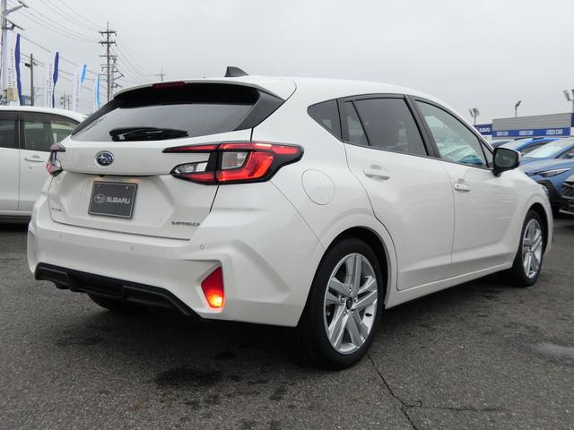 インプレッサ ＳＴ　元レンタカー　ナビ機能付き１１．６インチディスプレイ　フルセグ　Ｂｌｕｅｔｏｏｔｈオーディオ　ＵＳＢ　フロントカメラ　サイドカメラ　バックカメラ　全周囲カメラ　３Ｄビュー　ステアリングヒーター　シートヒーター　ＬＥＤヘッドライト（2枚目）