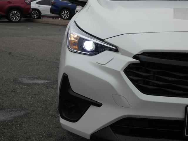 インプレッサ ＳＴ　元レンタカー　ナビ機能付き１１．６インチディスプレイ　フルセグ　Ｂｌｕｅｔｏｏｔｈオーディオ　ＵＳＢ　フロントカメラ　サイドカメラ　バックカメラ　全周囲カメラ　３Ｄビュー　ステアリングヒーター　シートヒーター　ＬＥＤヘッドライト（14枚目）