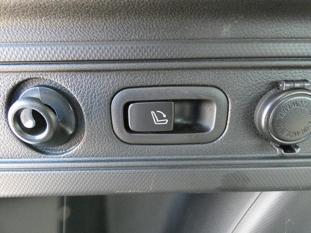 フォレスター スポーツ　前後ドラレコ　セイフティプラス（視界拡張）　パナソニックナビ　フルセグ　Ｂｌｕｅｔｏｏｔｈオーディオ　ＨＤＭＩ　ＵＳＢ　フロントカメラ　サイドカメラ　バックカメラ　スマートリヤビューミラー　ＥＴＣ２．０　ハイビームアシスト　電動リヤゲート（62枚目）