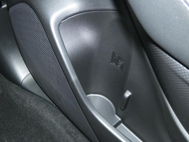 �h�A�|�P�b�g���h�����N�z���_�[