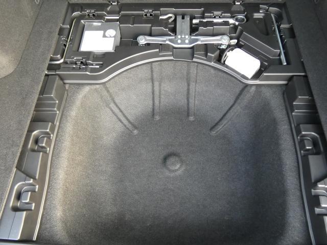 �׎����ɂ̓p���N�C���L�b�g�Ȃǂ̎ԍڍH��ƁA��^�T�u�g�����N������܂�