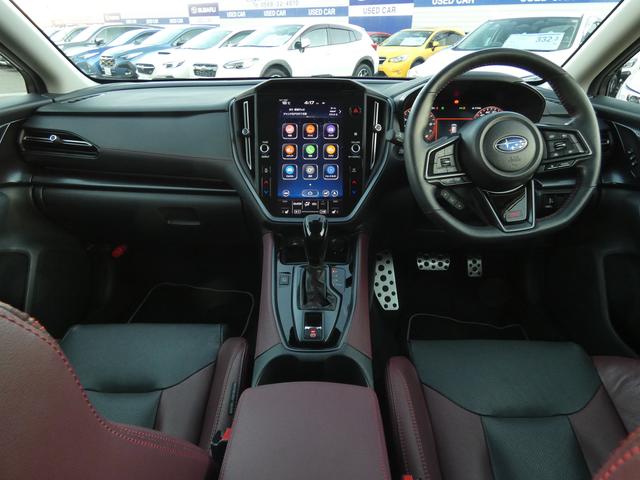 レヴォーグ ＳＴＩスポーツ　ＥＸ　タイヤ新品交換済　前後ドラレコ　レザーシート　１１．６インチディスプレイ　フルセグ　Ｂｌｕｅｔｏｏｔｈオーディオ　フロントカメラ　サイドカメラ　バックカメラ　ＥＴＣ２．０　ハイビームアシスト　電動リヤゲート　シートヒーター（6枚目）