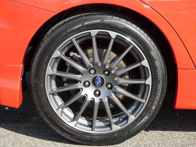 レヴォーグ １．６ＳＴＩスポーツアイサイト　８インチナビ　レザーシート　フルセグ　ＤＶＤ　ＣＤ　Ｂｌｕｅｔｏｏｔｈオーディオ　フロントカメラ　サイドカメラ　バックカメラ　ＥＴＣ２．０　ハイビームアシスト　リヤビークルディテクション（8枚目）