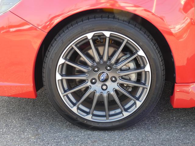 レヴォーグ １．６ＳＴＩスポーツアイサイト　８インチナビ　レザーシート　フルセグ　ＤＶＤ　ＣＤ　Ｂｌｕｅｔｏｏｔｈオーディオ　フロントカメラ　サイドカメラ　バックカメラ　ＥＴＣ２．０　ハイビームアシスト　リヤビークルディテクション（10枚目）