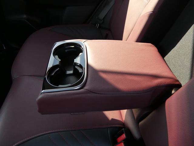 レヴォーグ １．６ＳＴＩスポーツアイサイト　８インチナビ　レザーシート　フルセグ　ＤＶＤ　ＣＤ　Ｂｌｕｅｔｏｏｔｈオーディオ　フロントカメラ　サイドカメラ　バックカメラ　ＥＴＣ２．０　ハイビームアシスト　リヤビークルディテクション（56枚目）