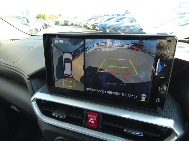 �S���̓J�����ƃo�b�N�J�����̕\��