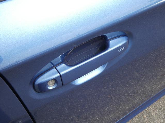 �������o���Ȃ��Ă��h�A�m�u�ɐG��邾���ŊJ���{�����\�ł�