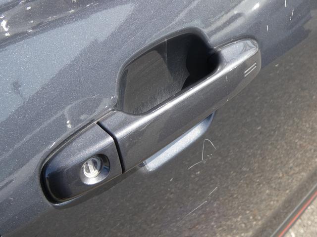 �������o���Ȃ��Ă��h�A�m�u�ɐG��邾���ŊJ���{�����\�ł�