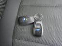 スマートキーレスキーも２つございます。