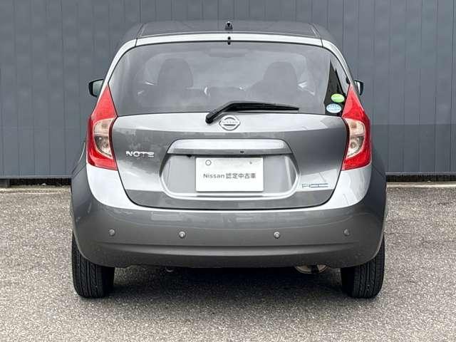 ノート １．２　Ｘ　純正ナビ　全周囲カメラ　ＥＴＣ　エマージェ　レーダーブレーキサポート　ＥＴＣ搭載　１オーナー車　スマトキー　キーレス　運転席助手席エアバッグ　ナビＴＶ　ワンセグ　バックカメラ　エアコン　パワーウィンドウ　パワーステアリング　レーンアシスト（4枚目）