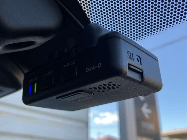 ノート 1.2 e-POWER X 純正ナビ 全周囲カメラ ドライブレコーダ 360°カメラ 記録簿付 Rカメラ 運転席助手席エアバック レーンキープ AUTOエアコン 1オーナー 盗難防止システム ナビTV AW サイドカメラ 運転席エアバッグ キーレスエントリー ドラレコ(10枚目)