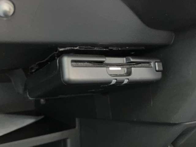 ノート 1.2 e-POWER X 純正ナビ 全周囲カメラ ドライブレコーダ 360°カメラ 記録簿付 Rカメラ 運転席助手席エアバック レーンキープ AUTOエアコン 1オーナー 盗難防止システム ナビTV AW サイドカメラ 運転席エアバッグ キーレスエントリー ドラレコ(12枚目)