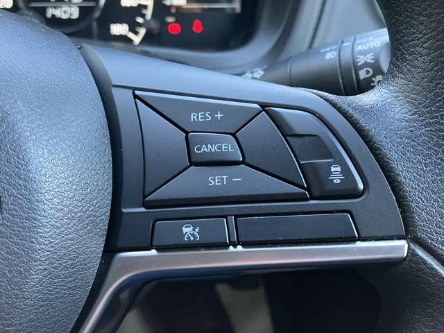 ノート 1.2 e-POWER X 純正ナビ 全周囲カメラ ドライブレコーダ 360°カメラ 記録簿付 Rカメラ 運転席助手席エアバック レーンキープ AUTOエアコン 1オーナー 盗難防止システム ナビTV AW サイドカメラ 運転席エアバッグ キーレスエントリー ドラレコ(14枚目)