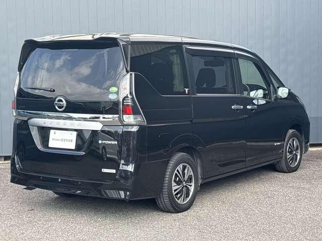 セレナ １．２　ｅ－ＰＯＷＥＲ　ＸＶ　プロパイロット／メーカー純正ナビ／両側オー　バックビューモニター　全方位モニタ　両側パワースライドドア　ＴＶ　ワンオーナー車　ＥＴＣ　レーダークルーズコントロール　スマートキー　ドライブレコーダー　アルミホイール　車線逸脱　キーレス　エアバッグ（3枚目）