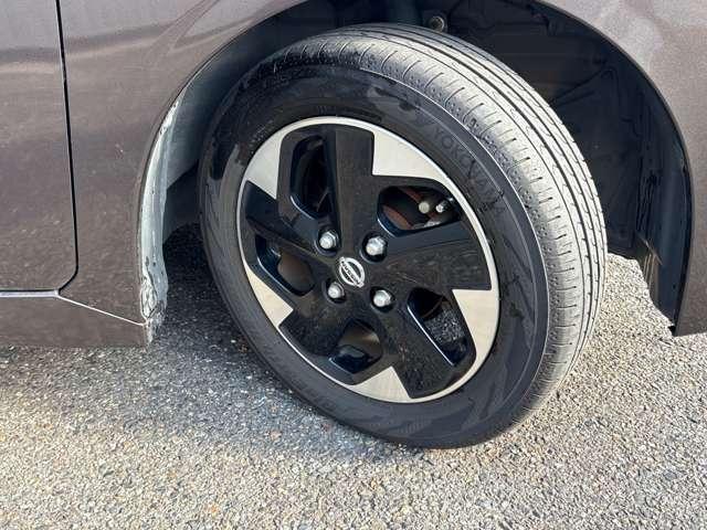 ルークス 660 ハイウェイスターX 大画面ナビ 全周囲カメラ 片側オートドア 衝突被害軽減ブレ-キ 助手席側オートスライドドア マルチビューカメラ 車線逸脱警報装置 ETC LED スマートキー パワーウィンドウ ワンオーナー ドライブレコーダー ナビTV バックカメラ 記録簿(9枚目)