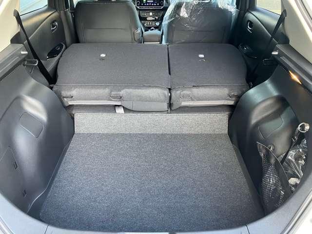 リーフ Ｘ　Ｖセレクション　メーカーナビ　プロパイロット　ドラレコ　レーダークルコン　３６０°カメラ　踏み間違い防止装置　ＬＥＤランプ　セキュリティ　ドライブレコーダー　１オーナー　ＥＴＣ　インテリキー　レーンキープアシスト　サイドエアバッグ　パワーウィンドウ　ＡＢＳ（19枚目）