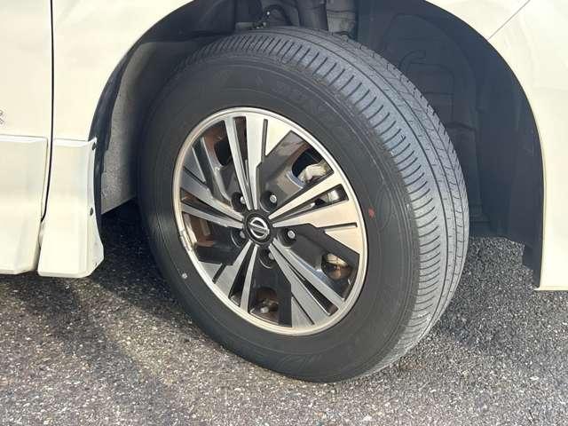 セレナ 1.2 e-POWER ハイウェイスター V プロパイロット 全周囲カメラ 大画面ナビ 360°カメラ エマジェンシーブレーキ 1オナ スマキー バックカメラ LED レーンアシスト 点検記録簿付 ETC ドラレコ サイドカーテンエアバック フルオートエアコン アルミホイール エアバック(16枚目)