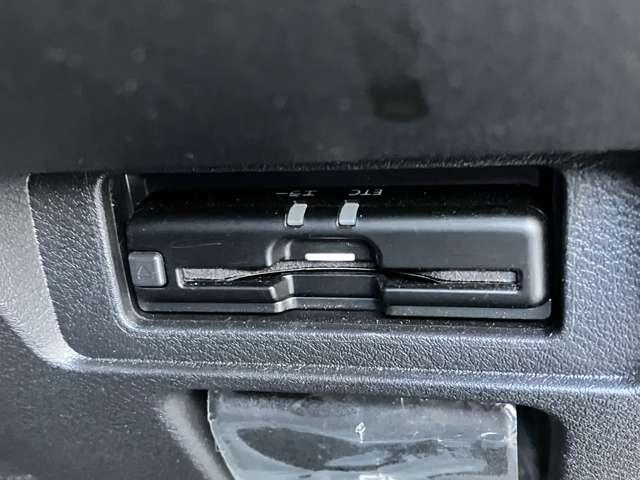 ノート 1.2 X 純正ナビ 全周囲カメラ リアカメラ 衝突被害軽減ブレ-キ 全方位カメラ ETC付 LEDヘッドライト レーンアシスト インテリジェントキー ワンオーナー ドラレコ ワンセグTV TVナビ サイドカーテンエアバック 試乗車UP(12枚目)