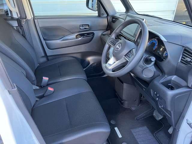 ルークス 660 ハイウェイスターX プロパイロット エディション 純正ナビ プロパイロット 全周囲カメラ 左右パワースライドドア アイドリング パノラマモニター 助手席エアバッグ 衝突軽減ブレーキ PW ナビ&TV 1セグ LEDヘッドライト LDW スマートキー ETC ワンオーナー車 バックカメラ(5枚目)