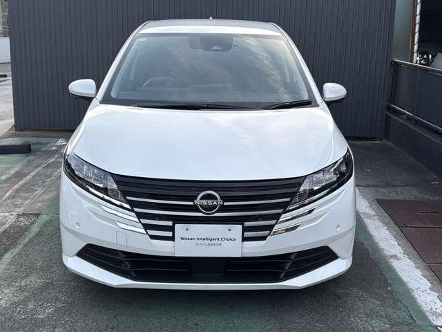 ノート 1.2 X 全周囲カメラ スマートミラー 純正ナビ リアカメラ 衝突被害軽減ブレ-キ 全方位カメラ ETC付 LEDヘッドライト レーンアシスト インテリジェントキー ワンオーナー ドラレコ 整備記録簿 ワンセグTV TVナビ サイドカーテンエアバック(2枚目)