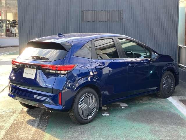 ノート １．２　Ｘ　※雹害車　全周囲カメラ　スマートミラー　衝突被害軽減ブレ－キ　ＬＥＤヘッドライト　レーンアシスト　インテリジェントキー　サイドカーテンエアバック　パワーウィンドウ　オートエアコン　キーレス　ＡＢＳ　運転席エアバッグ　パワーステアリング（2枚目）