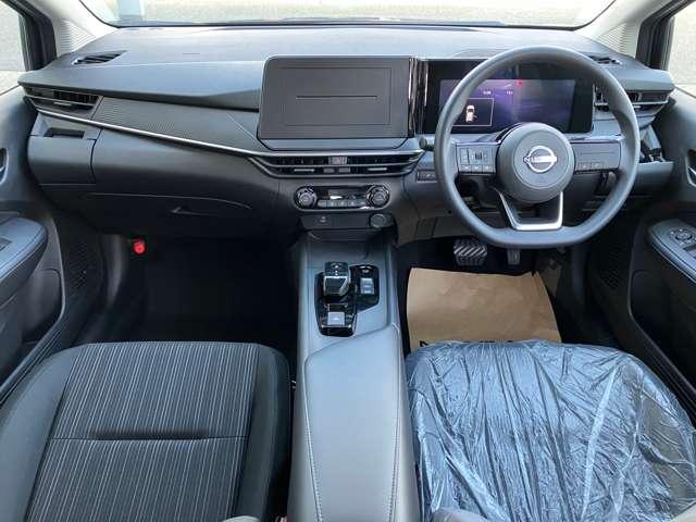 ノート １．２　Ｘ　※雹害車　全周囲カメラ　スマートミラー　衝突被害軽減ブレ－キ　ＬＥＤヘッドライト　レーンアシスト　インテリジェントキー　サイドカーテンエアバック　パワーウィンドウ　オートエアコン　キーレス　ＡＢＳ　運転席エアバッグ　パワーステアリング（5枚目）