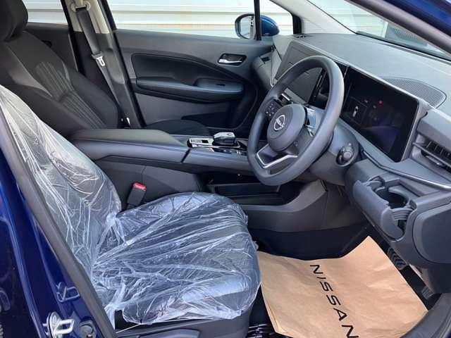 ノート １．２　Ｘ　※雹害車　全周囲カメラ　スマートミラー　衝突被害軽減ブレ－キ　ＬＥＤヘッドライト　レーンアシスト　インテリジェントキー　サイドカーテンエアバック　パワーウィンドウ　オートエアコン　キーレス　ＡＢＳ　運転席エアバッグ　パワーステアリング（6枚目）