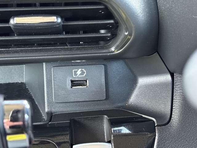 ルークス ６６０　ハイウェイスターＧターボ　アーバンクロム　プロパイロット　エディション　プロパイロット　全周囲カメラ　インテリジェントキー　アルミホイール　記録簿　レーダークルーズコントロール　ＬＥＤヘッドライト　アイドリングストップ　サイドカメラ　レーンキープアシスト　メモリーナビ　エアコン　ＥＴＣ　エアバッグ（14枚目）