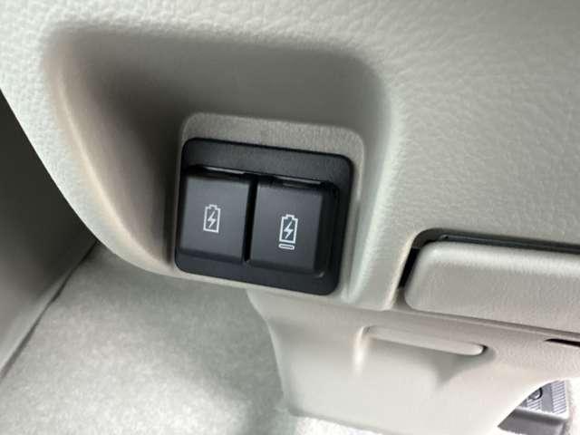 �t�r�a�d���\�P�b�g����������Ă���X�}�[�g�t�H���̏[�d�Ȃǂ��ł���̂ŕ֗��ł��B