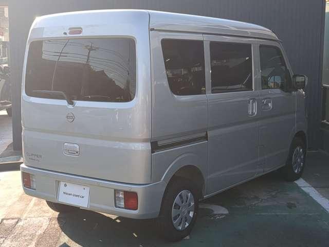 クリッパーバン ６６０　ＧＸ　ハイルーフ　※雹害車　シートヒーター　ＵＳＢポート　衝突軽減ブレーキ　スマートキー　レーンアシスト　エアコン　ＬＥＤヘッド　キーレス　Ｗエアバッグ　アイドリングストップ　パワステ　ＡＢＳ（3枚目）