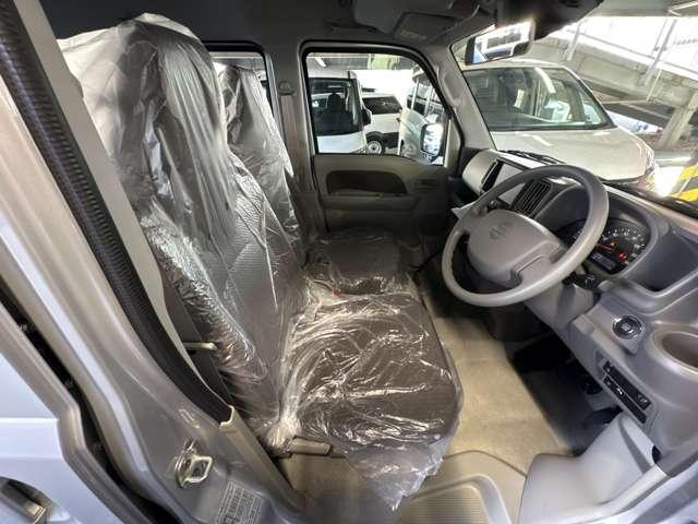 クリッパーバン ６６０　ＧＸ　ハイルーフ　※雹害車　シートヒーター　ＵＳＢポート　衝突軽減ブレーキ　スマートキー　レーンアシスト　エアコン　ＬＥＤヘッド　キーレス　Ｗエアバッグ　アイドリングストップ　パワステ　ＡＢＳ（6枚目）