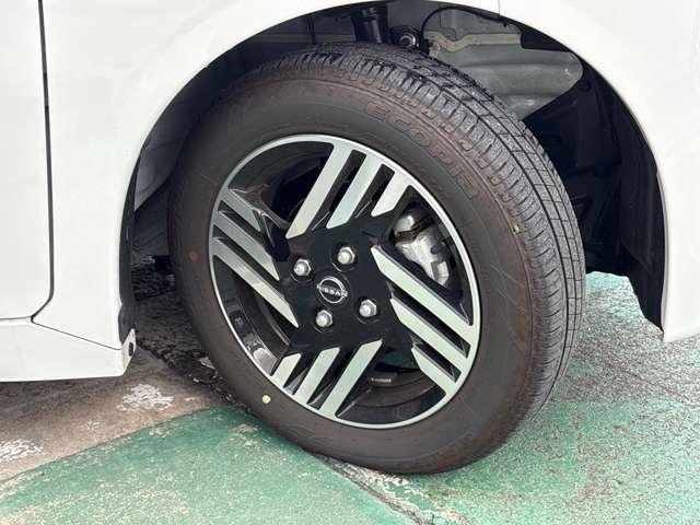 ルークス ６６０　ハイウェイスターＸ　プロパイロット　エディション　プロパイロット　全周囲カメラ　大画面ナビ　左右パワースライドドア　アイドリング　パノラマモニター　助手席エアバッグ　衝突軽減ブレーキ　ＰＷ　ナビ＆ＴＶ　１セグ　ＬＥＤヘッドライト　ＬＤＷ　スマートキー　ＥＴＣ　ワンオーナー車　バックカメラ（16枚目）