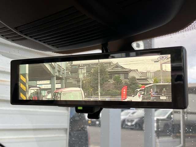 ��D�]�u�C���e���W�F���g���[���~���[�v�I�ԗ�����̃J�����f�����~���[�ɉf��̂ŁA�����ו��������Ă����S����Ԃ∫�V��̓��ł��N���A�ȉf���Ŏ��E�ǍD�ł���