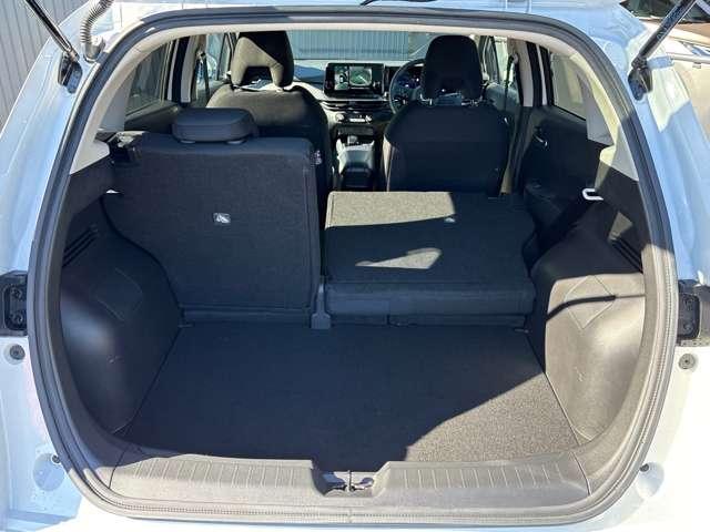 ノート １．２　Ｘ　全周囲カメラ　スマートミラー　純正ナビ　リアカメラ　衝突被害軽減ブレ－キ　クルーズコントロール　全方位カメラ　ＥＴＣ付　ＬＥＤヘッドライト　レーンアシスト　インテリジェントキー　ワンオーナー　ドラレコ　整備記録簿　ワンセグＴＶ　ＴＶナビ（23枚目）