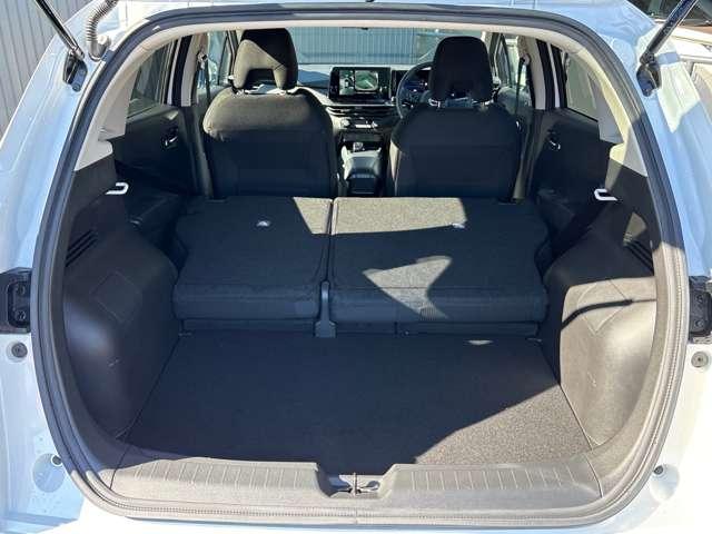 ノート １．２　Ｘ　全周囲カメラ　スマートミラー　純正ナビ　リアカメラ　衝突被害軽減ブレ－キ　クルーズコントロール　全方位カメラ　ＥＴＣ付　ＬＥＤヘッドライト　レーンアシスト　インテリジェントキー　ワンオーナー　ドラレコ　整備記録簿　ワンセグＴＶ　ＴＶナビ（24枚目）