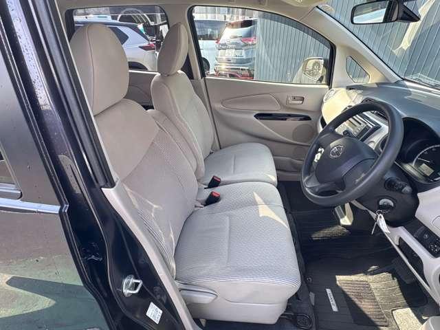 デイズ 660 S エマージェンシーブレーキ 運転席助手席エアバック キーレス付き アイドルストップ 運転席エアバック パワーウインド パワステ エアコン ABS メンテナンスノート 1オーナー 被害軽減ブレーキ(5枚目)