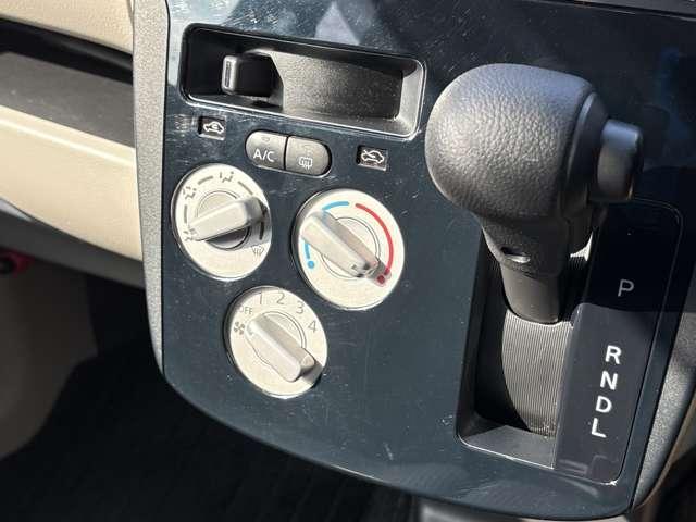 デイズ 660 S エマージェンシーブレーキ 運転席助手席エアバック キーレス付き アイドルストップ 運転席エアバック パワーウインド パワステ エアコン ABS メンテナンスノート 1オーナー 被害軽減ブレーキ(11枚目)