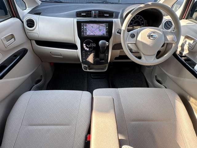 デイズ ６６０　Ｘ　純正ナビ　全周囲カメラ　オートエアコン　地デジフルセグＴＶ　ＥＴＣ装備　アイドリングストップ車　ナビ＆ＴＶ　ドラレコ　バックカメラ　リモコンキー　メモリーナビ　エアバック　ＰＷ　ＡＢＳ　サイドカメラ（4枚目）