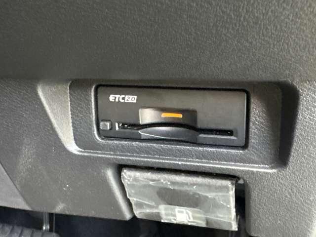 ノート １．２　Ｘ　プロパイロット　全周囲カメラ　純正ナビ　インテリジェントクルーズ　助手席エアバック　ＰＳ　ＰＷ　地デジ　キーフリーシステム　【ＬＥＤヘッドライト】　ＡＡＣ　記録簿付き　ワンオ－ナ－車　オートハイビーム（10枚目）