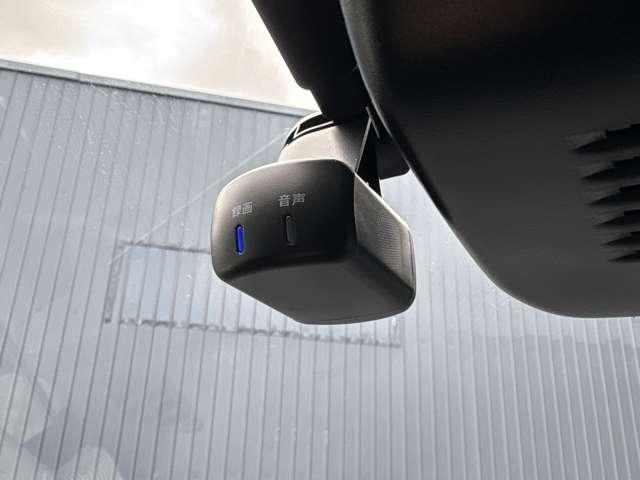 ノート １．２　Ｘ　プロパイロット　全周囲カメラ　純正ナビ　インテリジェントクルーズ　助手席エアバック　ＰＳ　ＰＷ　地デジ　キーフリーシステム　【ＬＥＤヘッドライト】　ＡＡＣ　記録簿付き　ワンオ－ナ－車　オートハイビーム（19枚目）