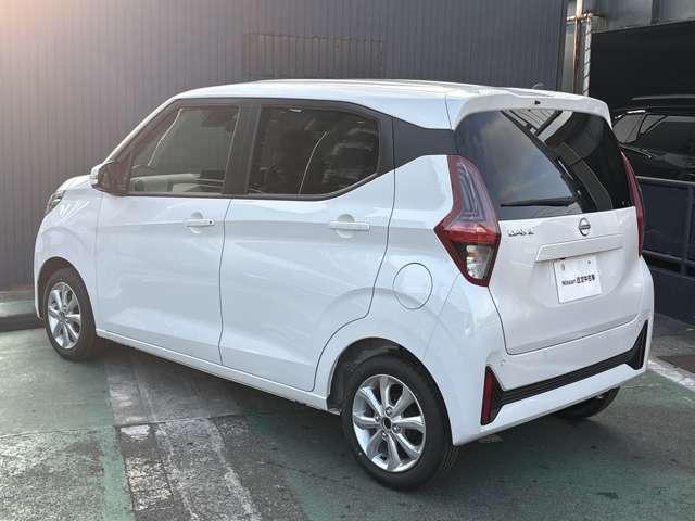 デイズ ６６０　Ｘ　※雹害車　全周囲カメラ　踏み間違い防止　アイドリングストップ付き　エマ－ジェンシ－ブレ－キ　オートハイビーム　インテリキ－　運転席エアバッグ　バックモニタ　サイドエアバック　車線逸脱警報　ＬＥＤライト（19枚目）