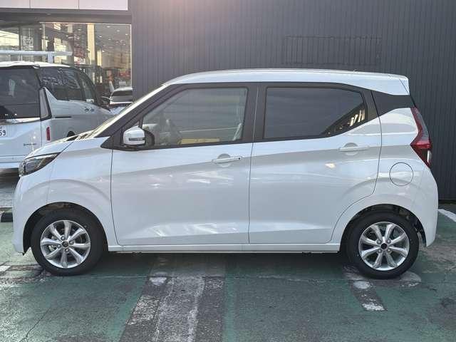 デイズ ６６０　Ｘ　※雹害車　全周囲カメラ　踏み間違い防止　アイドリングストップ付き　エマ－ジェンシ－ブレ－キ　オートハイビーム　インテリキ－　運転席エアバッグ　バックモニタ　サイドエアバック　車線逸脱警報　ＬＥＤライト（22枚目）