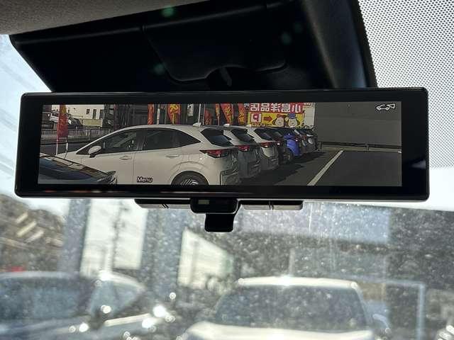 ��D�]�u�C���e���W�F���g���[���~���[�v�I�ԗ�����̃J�����f�����~���[�ɉf��̂ŁA�����ו��������Ă����S����Ԃ∫�V��̓��ł��N���A�ȉf���Ŏ��E�ǍD�ł���