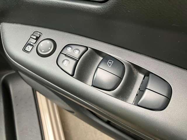 �S�ȃI�[�g�p���[�E���h�E���̗p�ŉ^�]�ȈȊO�̊J���X�C�b�`�������őS�J�A�S�߉\�ɂȂ�ƂĂ��֗��ɂȂ�܂����I�I