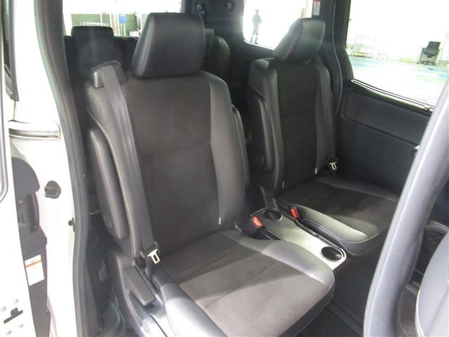 ノア Ｓｉ　ダブルバイビーＩＩＩ　衝突被害軽減システム　メモリーナビ　フルセグ　バックカメラ　ＥＴＣ　ＣＤ　ミュージックプレイヤー接続可　ＤＶＤ再生　オートクルーズコントロール　ＬＥＤヘッドランプ　両側電動スライド　乗車定員７人（15枚目）