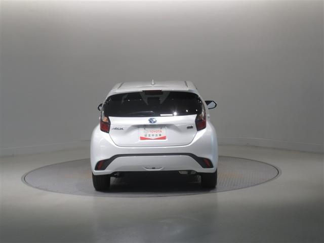 アクア X 衝突被害軽減システム メモリーナビ フルセグ バックカメラ ミュージックプレイヤー接続可 オートクルーズコントロール LEDヘッドランプ スマートキー キーレス ハイブリッド ワンオーナー(5枚目)