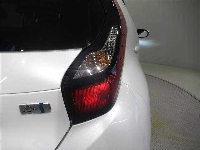 アクア X 衝突被害軽減システム メモリーナビ フルセグ バックカメラ ミュージックプレイヤー接続可 オートクルーズコントロール LEDヘッドランプ スマートキー キーレス ハイブリッド ワンオーナー(10枚目)