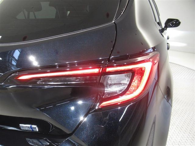 カローラスポーツ ハイブリッドG Z 衝突被害軽減システム メモリーナビ フルセグ バックカメラ ETC ミュージックプレイヤー接続可 オートクルーズコントロール LEDヘッドランプ スマートキー キーレス ハイブリッド ワンオーナー(11枚目)