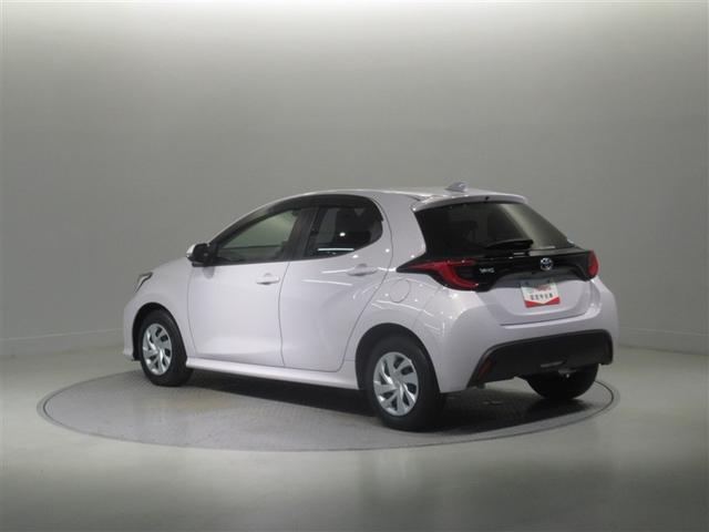 ヤリス Ｇ　衝突被害軽減システム　メモリーナビ　バックカメラ　ＥＴＣ　ミュージックプレイヤー接続可　オートクルーズコントロール　ＬＥＤヘッドランプ　スマートキー　キーレス　ワンオーナー（4枚目）